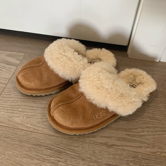 Ugg slippers - Picture 2 of 7